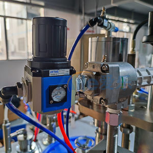 Machine de remplissage d'<span class=keywords><strong>azote</strong></span> d'<span class=keywords><strong>extincteur</strong></span> automatique sans poudre MDI petite machine de remplissage d'aérosol de pulvérisation de solvant - Product Image 4