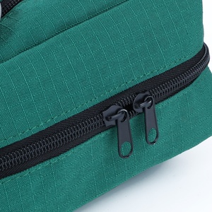 हॉट सेलिंग ने स्वीकृत पोर्टेबल बड़ी क्षमता पहली सहायता किट बैग आउटडोर आपातकालीन आघात किट कई जेब के साथ बाहरी आपातकालीन आघात किट - Product Image 4