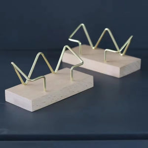 Organizador de Tarjetas de Visita Premium al por Mayor, Soporte de Escritorio para Múltiples Tarjetas, Accesorio de Escritorio, Construcción en Madera Reciclada y Metal - Product Image 6