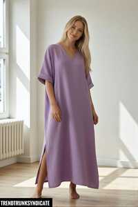 Vestido Maxi de Punto con Cuello en V y Abertura Lateral, Color Morado, Hecho a Mano, Ecológico, Corte en A, para Playa, Resort o Vacaciones - Product Image 2