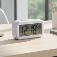Reloj Despertador Digital LCD Eléctrico de Escritorio con Pantalla de Temperatura, Función Snooze y Retroiluminación, Personalizable para Estudiantes