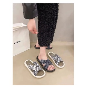 Nuevas Pantuflas de Verano para Mujer, con Suela Gruesa y Cómodas, para la Playa, Viajes y Vacaciones - Product Image 4
