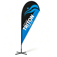 Drapeau plume publicitaire extérieur avec graphisme interchangeable pour affichage en centre commercial