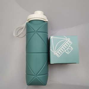 Xách Tay Có Thể Thu Vào Cắm Trại Thân Thiện Với Môi Uống Ly Biểu Tượng Tùy Chỉnh Silicon Gấp Chai Nước Đóng Mở Du Lịch Cốc Nước - Product Image 3