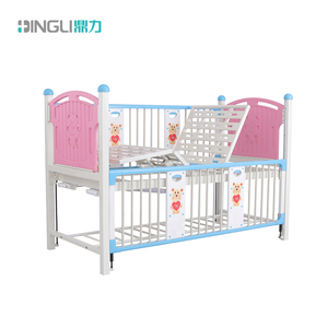 Lit d'hôpital pédiatrique manuel à deux fonctions en acier au carbone avec barrière haute, lit d'<span class=keywords><strong>enfant</strong></span>, mobilier <span class=keywords><strong>de</strong></span> soins médicaux pour salle d'hôpital - Product Image 1