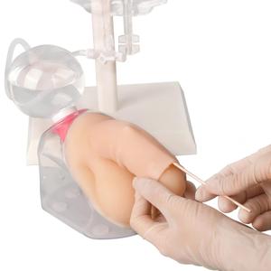Modèle de formation au cathétérisme masculin avec système de vessie simulé pour la pratique des compétences infirmières - Product Image 3