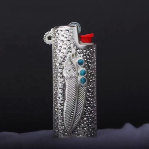 Estuche Creativo y Duradero para Encendedor, Estilo Retro, Color Bronce y Plata, Fundas para Encendedores J5 Feather Lighters - Product Image 2