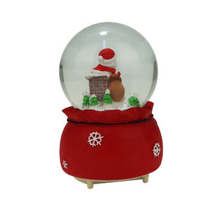 Statue <span class=keywords><strong>de</strong></span> globe d'eau d'artisanat en résine <span class=keywords><strong>de</strong></span> Père Noël mignon personnalisé pour l'affichage <span class=keywords><strong>de</strong></span> Noël et les cadeaux <span class=keywords><strong>de</strong></span> souvenirs joue sur la cheminée chanson <span class=keywords><strong>de</strong></span> Noël - Product Image 4