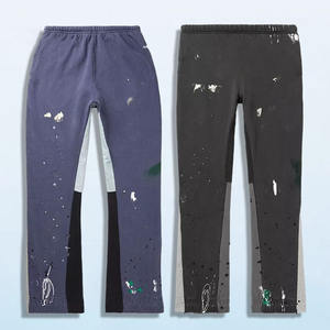 Pantalones de chándal acampanados de felpa francesa de 100% algodón con diseño OEM para hombre, pantalones de chándal apilados con salpicaduras de pintura personalizada para hombre - Product Image 5