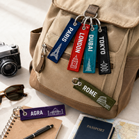 Porte-clés souvenir de voyage personnalisé, porte-clés en tissu brodé personnalisé pour motards, voitures, sacs à dos, vente en gros