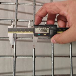 Caisse de gabion soudée de haute qualité 50x50mm 75x75mm avec trous 2x1x1m <span class=keywords><strong>pour</strong></span> décoration et outils de jardinage - Product Image 2