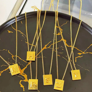 Collar con Inicial de Nombre Personalizado, Chapado en Oro de 18K, Collar de Acero Inoxidable - Product Image 2