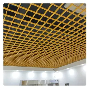 Metal çelik ızgara tavan panelleri askıya açık hücre alüminyum ızgara tavan fayans ofis salonu oturma odası merkezi tavan tasarımı