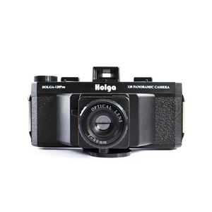 Máy ảnh phim khổ trung chuyên nghiệp Classic Holga 120PAN, ống kính quang học 90mm, kính ngắm toàn cảnh, hai hot shoe, phim 120 - Product Image 1