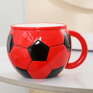 Penjualan laris mug bentuk bola sepak keramik kustom Logo klub sepak bola cangkir kopi keramik suvenir penggemar sepak bola - Product Image 6