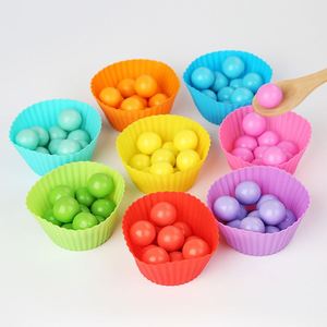 Jeu de tri de couleurs et d'association Montessori en bois pour développer la motricité fine, idéal pour les garçons et les filles de 2, 3, 4 et 5 ans - Product Image 4