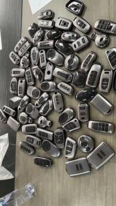 La mejor calidad para Toyota Land Cruiser <span class=keywords><strong>Corolla</strong></span> <span class=keywords><strong>Cross</strong></span> <span class=keywords><strong>2023</strong></span> funda para llave de coche soporte TPU pistolas color <span class=keywords><strong>gris</strong></span> oscuro - Product Image 6