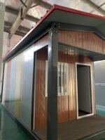 Maison conteneur préfabriquée démontable et assemblable sur mesure en usine, 20 pieds, 15 pieds, 10 pieds, avec toit en pente et balcon