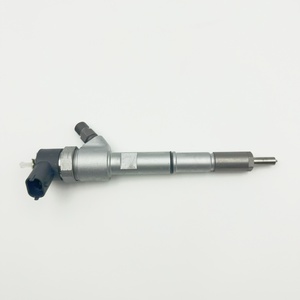 Injektor Common Rail Diesel Berkualitas Tinggi 0445110888 A50000-1112100A-A38 Cocok untuk Mesin Yuchai - Product Image 1
