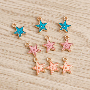 Weny, 10 pezzi per confezione, ciondolo a forma di stella a cinque punte in lega con finitura a goccia d'olio, realizzato a mano. - Product Image 4