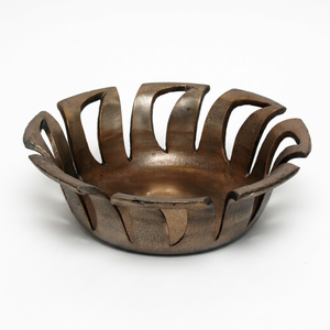 Bandeja Decorativa Moderna de Aluminio Fundido a Mano, Tazón de Servir de Metal, Diseño Hueco en Tono Dorado para Decoración de Mesa de Cocina, Bautizo, Ramadán - Product Image 1