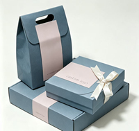 Ensemble de boîtes cadeaux en papier écologiques personnalisées pour l'emballage de bougies avec poignée découpée, sac en ruban de satin, logo personnalisé, couleurs disponibles