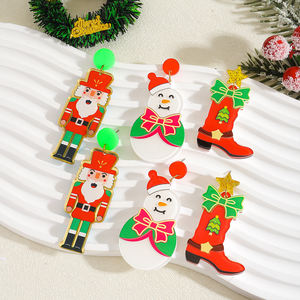 Vente en gros de boucles d'oreilles de Noël en acrylique mignon dessin animé casse-noisette <span class=keywords><strong>soldat</strong></span> bonhomme de neige <span class=keywords><strong>bottes</strong></span> de cowboy occidentales boucles d'oreilles pour femmes - Product Image 2