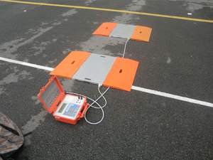 OEM 및 ODM 사용자 정의 지원과 YESCALE 200 톤 휴대용 고속도로 역교 트럭 차축 무게 스케일 - Product Image 4