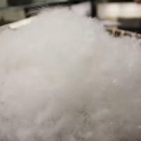 Vente en gros de duvet d'oie blanche super doux 90% lavé à vendre duvet d'oie en vrac