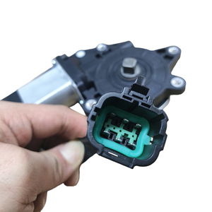 Moteur de lève-<span class=keywords><strong>vitre</strong></span> de haute qualité pour <span class=keywords><strong>Nissan</strong></span> Tiida/Tiida C11Z électrique 80730-ZP80A moteur de lève-<span class=keywords><strong>vitre</strong></span> Anti-pincement 6 broches avant droit - Product Image 1