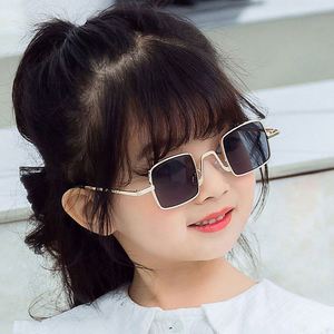 Lunettes de soleil carrées pour enfants, monture petite, style vintage, protection UV400, pour garçons et filles, collection 2021, vente chaude - Product Image 3