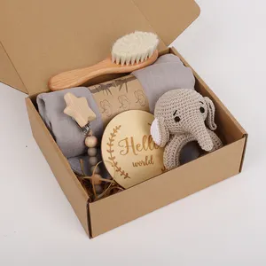 Подарочный набор для новорожденных, подарочный набор для душа, деревянная игрушка, щетка для ванны, муслиновое одеяло, подарочный набор