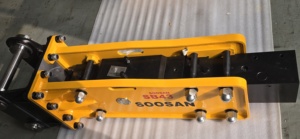 SOOSAN SB43 TOP Type Hydraulic Breaker Engine Motor 6-9 Tons 1 Year Warranty Wooden <b>Crate</b> Packing 75mm - Product Image 2