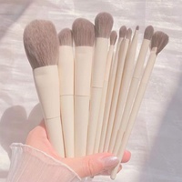 Lot de 10 pinceaux de maquillage professionnels – Poils doux en fibres artificielles, manche en plastique – Pinceaux portables pour poudre libre et illuminateur