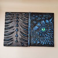 Großhandel geprägtes Journal Notizbuch Harz Handwerk Vivid Furious Dragon Eye 3D geprägtes Harz Würfel Buch