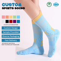 Chaussettes de sport respirantes en coton épais avec granules antidérapantes pour la course et le basketball, offrant un confort optimal