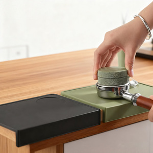 Meilleures ventes : Tamper à <span class=keywords><strong>café</strong></span> YUCHEN écologique, moderne, <span class=keywords><strong>carré</strong></span>, en silicone antidérapant, accessoires pour barista, usage domestique - Product Image 4