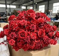 Boule de fleurs artificielles rouges pour décoration de mariage, centres de table de mariage, boules de fleurs artificielles pour la décoration de la maison
