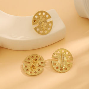 Sunnice Boucles d'Oreilles Créoles Creuses Géométriques BOHO Européennes & Américaines et Anneau Ensemble 2-en-1 Bijoux de Mode en Alliage Métallique Irrégulier Vente en Gros - Product Image 5