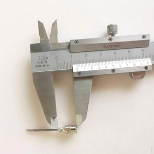 Aguja de jeringa de 13mm LUER hipodérmica de acero inoxidable al por mayor para aplicación de animales de aves de corral - Product Image 2
