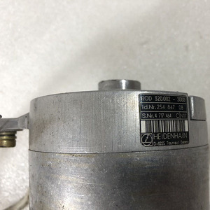 Heidenhain ROD320.002-2000 Encoder ID254847-08 ตัวเข้ารหัสแบบหมุนพร้อมระบบป้อนกลับสำหรับควบคุมอุตสาหกรรม - Product Image 4