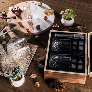 Trung quốc sản xuất biểu tượng tùy chỉnh khắc Whisky Kính Set với barware Whisky Stones phụ kiện trong gỗ hộp quà tặng cho nam giới - Product Image 5