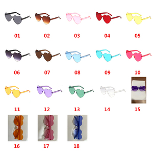 L615 Trendy Transparent Candy Color Eyewear Love Shaped Frameless <strong>Party</strong> <strong>Glasses</strong> Heart Shaped Oversized Rimless Sunglasses - Product Image 4