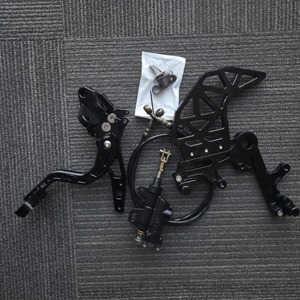 Freno Trasero Ultra Bee <span class=keywords><strong>de</strong></span> Doble Caliper con Montaje Izquierdo, Kit Completo <span class=keywords><strong>de</strong></span> Alto Rendimiento Atornillable <span class=keywords><strong>de</strong></span> Aluminio 7075 con Protector para Surron Talaria - Product Image 1