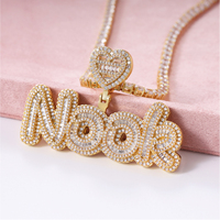 Hip Hop Bling Bling personnalisé lettre bijoux mignon coeur Style personnalisé pendentif bijoux glacé 5A Zircon avec coeur crochet Baguette
