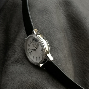 Reloj Serie Goddess con Caja de Acero Inoxidable, Correa de Cuero Genuino, Función de Visualización de Fase Lunar, Deportivo de Lujo y Alta Calidad - Product Image 4