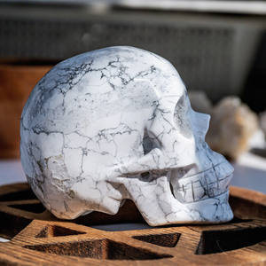 Pietra preziosa naturale all'ingrosso Reiki decorazione di Halloween lucidata intagliata a mano Howlite Crystal Hollow Skulls Healing Stones - Product Image 4