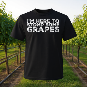 Camiseta I'm Here To Stomp Some Grapes, camiseta promocional unisex negra para adultos - Product Image 3
