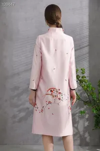 Cappotti lunghi XXL 2024 <span class=keywords><strong>primavera</strong></span> autunno inverno soprabiti da <span class=keywords><strong>donna</strong></span> ricamati di lusso con bottone lungo rosa nero rosso cappotto capispalla - Product Image 2