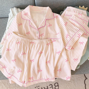 Conjunto de Pijamas Femininos de Manga Curta com Estampa de Laço Coreano Listrado, Três Peças, Venda Quente - Product Image 4